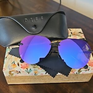 DIFF Purple Aviator Sunglasses